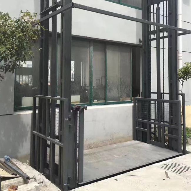 洋浦经济开发区5吨室外升降货梯